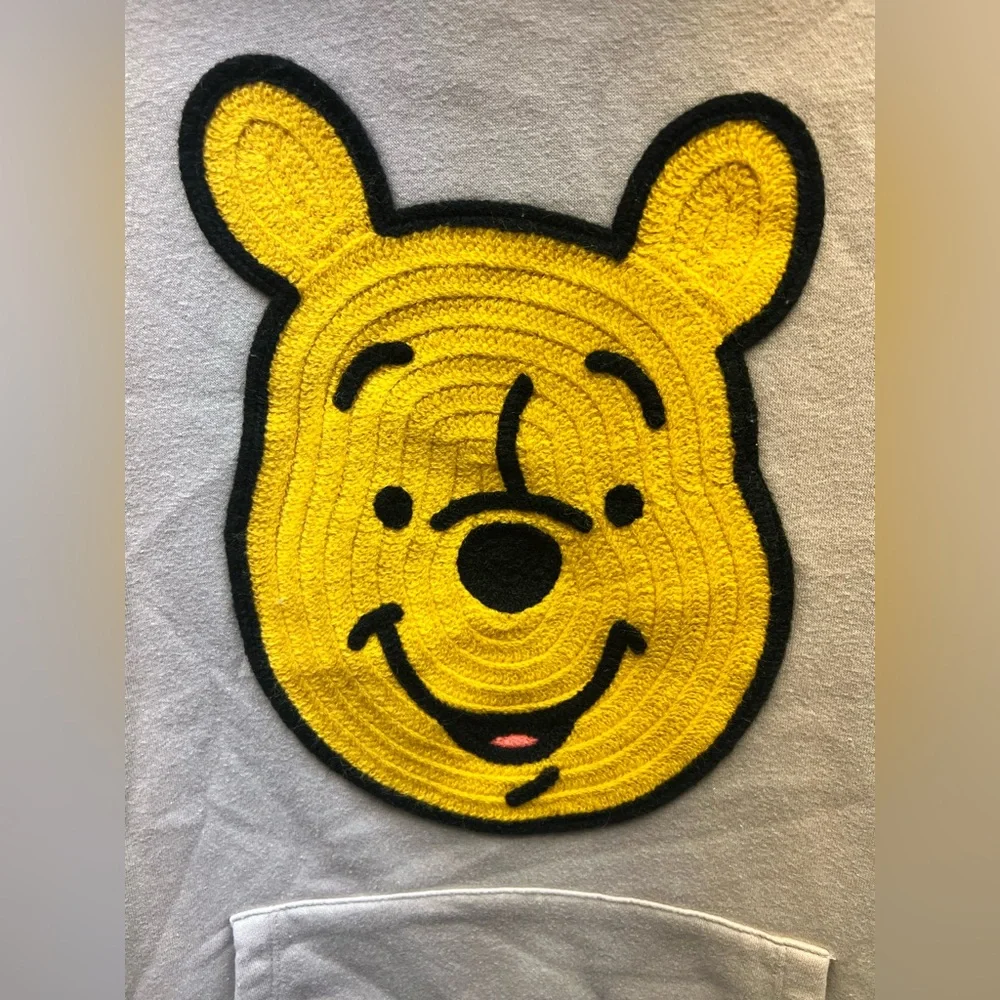 Disney‎ Beige Hoodie with Iconic Winnie the Pooh Design- XLarge - Picture 2 of 4